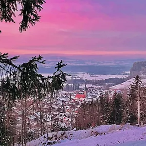 Apartment Almenrausch Mit 110 M2 Und Sonniger Terrasse, Burgberg im Allgäu